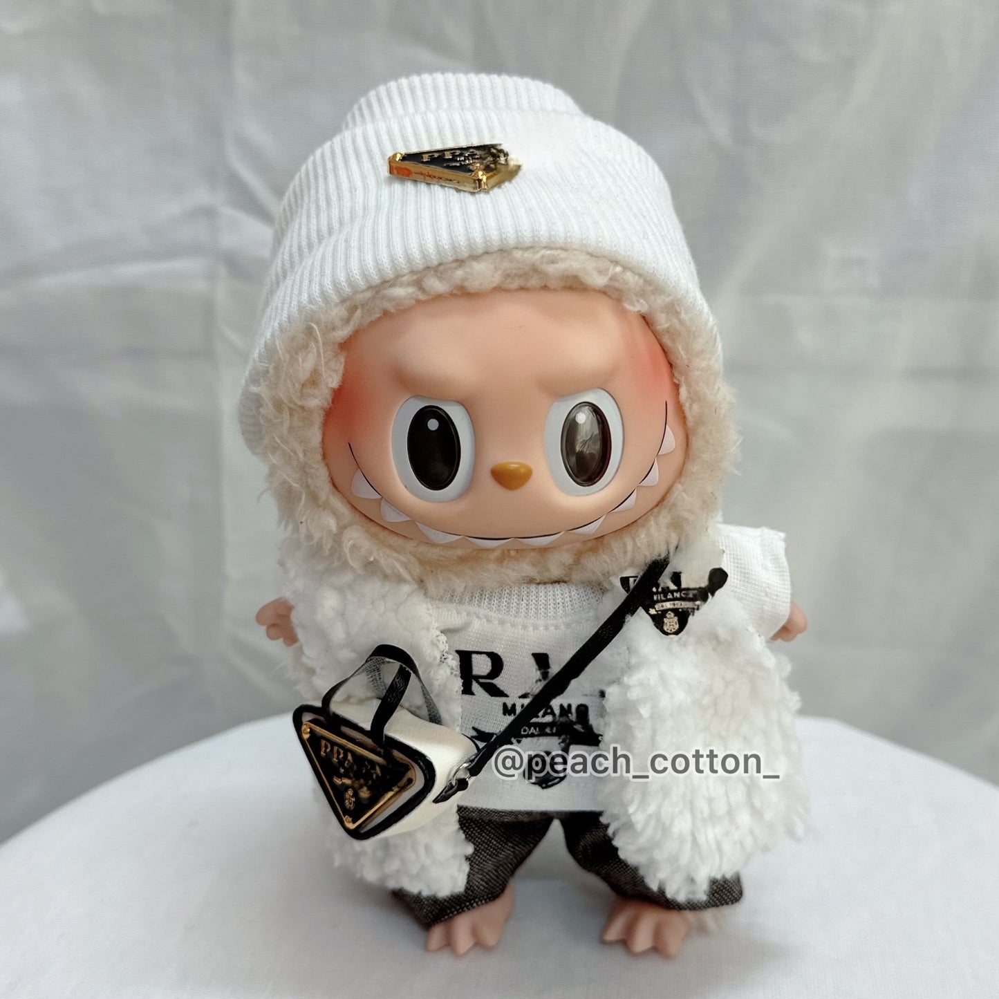 #PRA03 - Labubu clothes - White Luxury Fur Coat set (Handmade)